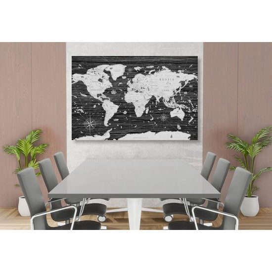 Obraz historická mapa světa na dřevěném pozadí v černobílém provedení