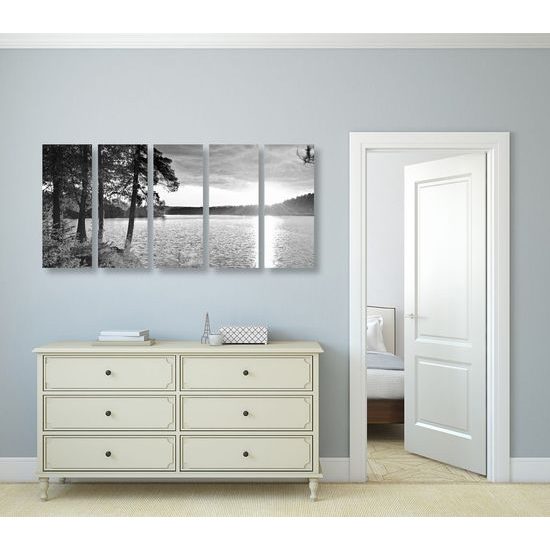 5-dílný obraz pohled na nekonečné jezero v černobílém provedení