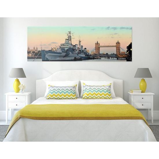 Obraz kotvící bitevní loď