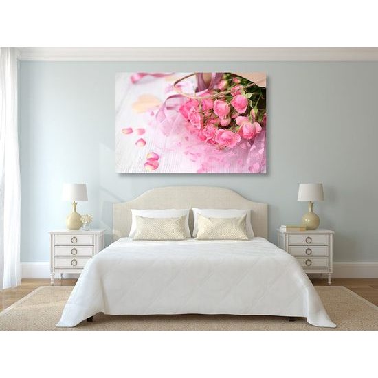 Obraz jemně růžové lupeny růží