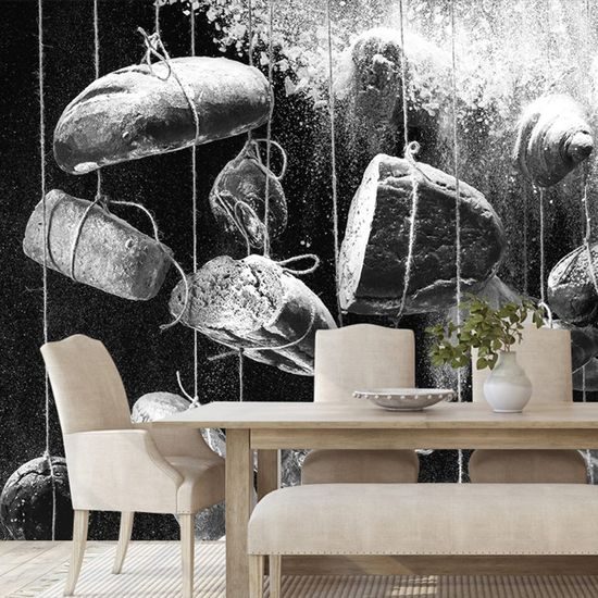 Samolepící fototapeta černobílé zátiší ze zavěšeného pečiva