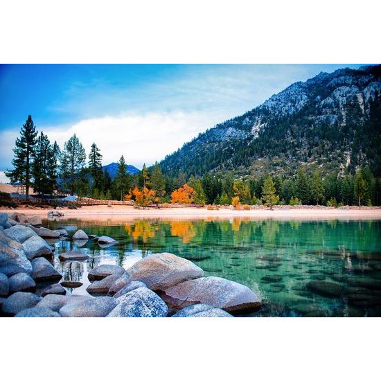 Samolepící fototapeta průzračné jezero v horách