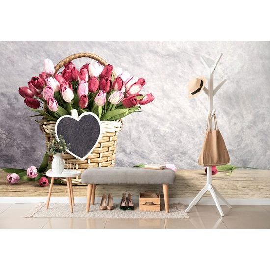Tapeta dřevěný košík plný tulipánů
