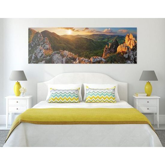 Obraz Vršatská bradla v objetí slovenské přírody