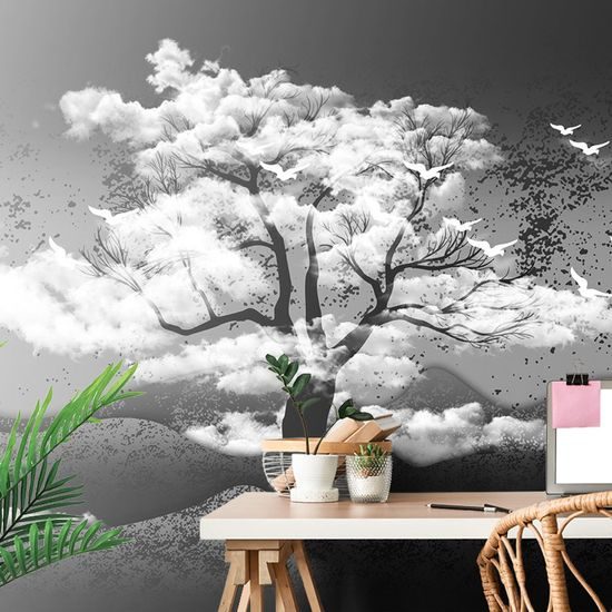 Tapeta černobílý strom v oblacích