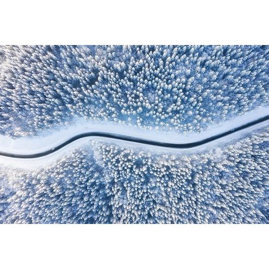 Samolepící tapeta cesta zimní krajinou