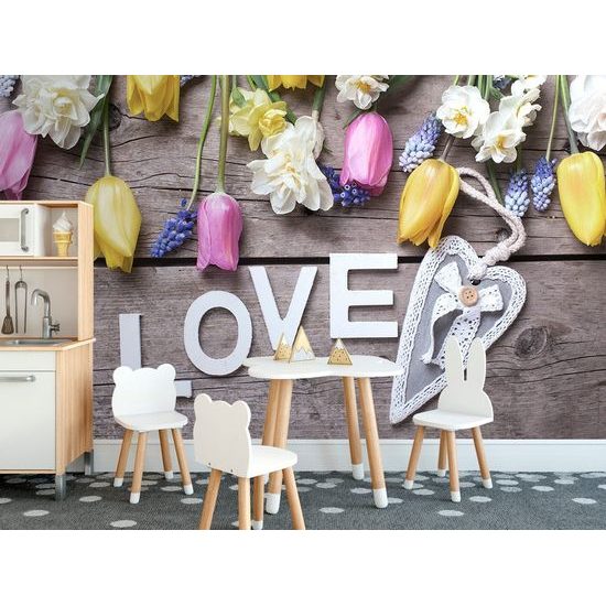 Samolepící tapeta jarní kvítky s nápisem Love