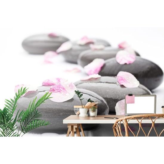 Fototapeta masážní kameny s růžovými lupínky