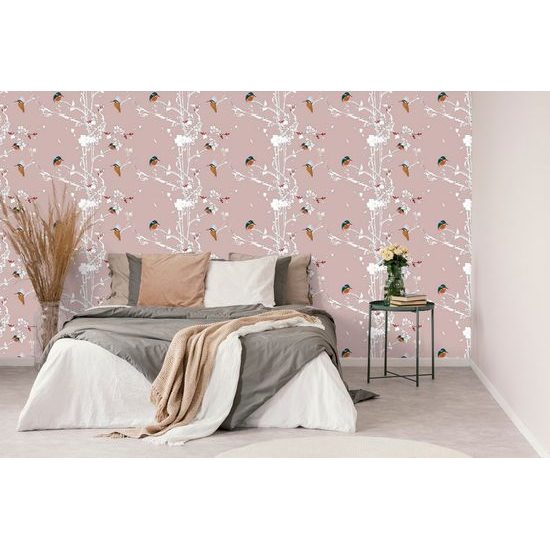 Samolepící tapeta ptáčci v šípkových keřích na růžovém pozadí