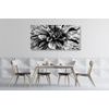 Kép hatalmas dália fekete-fehér kivitelben