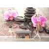 Öntapadó tapéta orchidea és Zen kövek egy fából készült háttéren