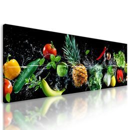 Kép gyümölcs a vízben