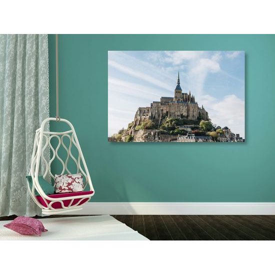 Kép fenséges vár a sziklán