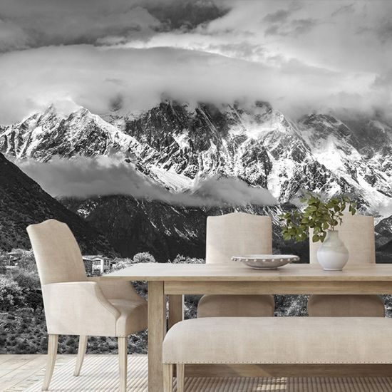 Öntapadó fotótapéta fekete-fehér kilátással a fenséges hegyekre