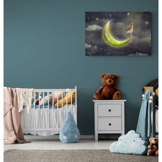 Kép lány a hold csúcsán