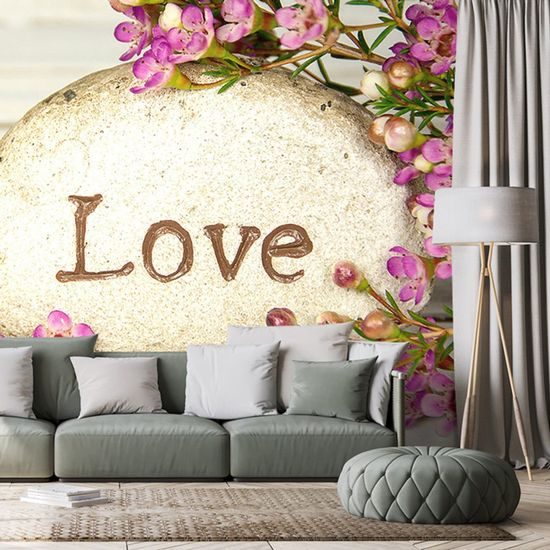 Öntapadó fotótapéta Love felirat a kövön