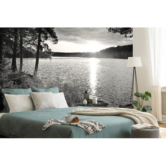 Fotótapéta fekete-fehér naplemente a tó mellett