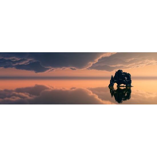 Kép szikla a tenger közepén