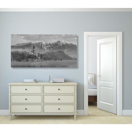 Kép templom a sziklán fekete-fehér kivitelben