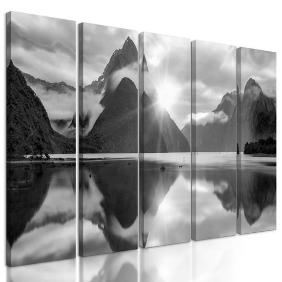 5 részes kép lélegzetelállító napfelkelte Új-Zélandon fekete-fehér kivitelben