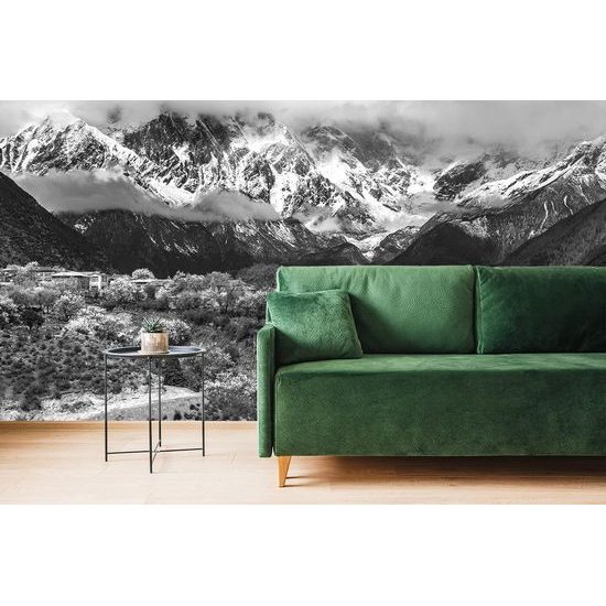 Fotótapéta fekete-fehér kilátással a fenséges hegyekre