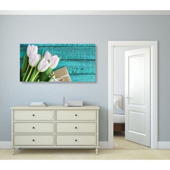 Kép bájos tulipáncsokor