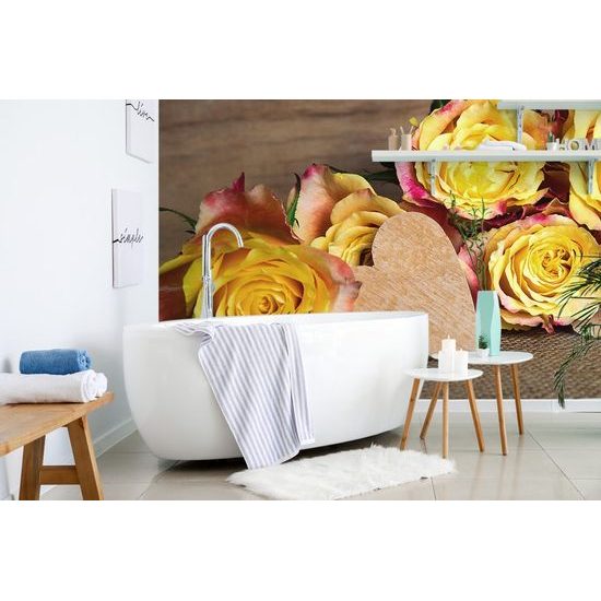 Fotótapéta sárga rózsák fa szívvel