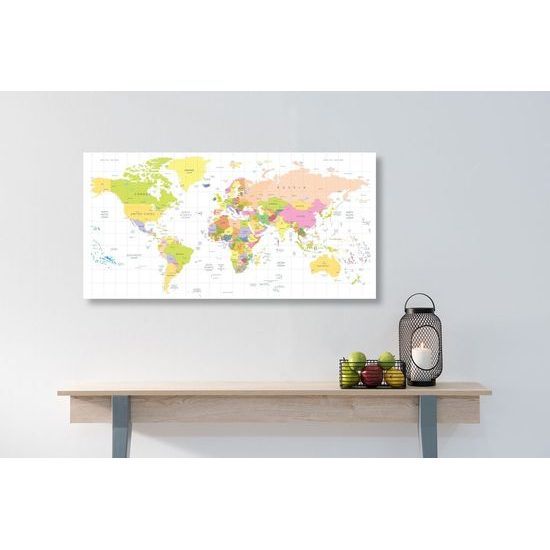 Kép áttekinthető világtérkép fehér háttéren