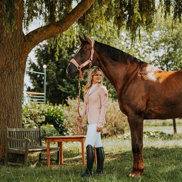 Jsme moc rádi, že si @equiservis vybral pro své focení právě náš areál Horse Academy. 📸🐴