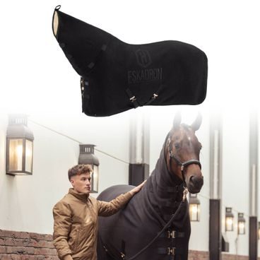 Deka odpocovací Eskadron Heritage Polarfleece High-Neck Kolekce 2024/25