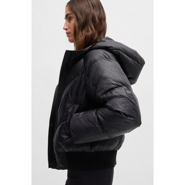 Svetr Boss Equestrian Corey Polo dámský M/38 soft cream - SLEVA - vypraný, oprava na rameni