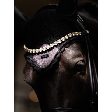 Čabraka na uši Equestrian Stockholm Purple Glimmer Kolekce 2024/25