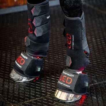 Kamaše Horseware® LED Red Light Therapy Leg Wrap