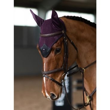 Čabraka na uši Equestrian Stockholm Black Raven Kolekce
