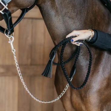 Vodítko Dy'on kožené s řetízkem