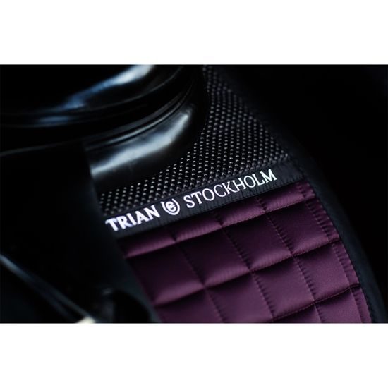 Podsedlová dečka Equestrian Stockholm Sportive GRIP Black Raven Kolekce 2023