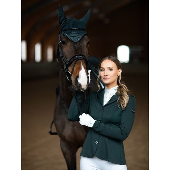 Sako Equestrian Stockholm Select Dramatic Monday Kolekce 2024