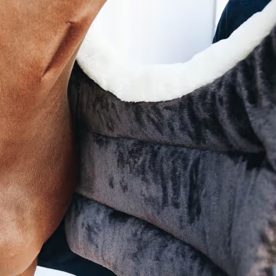 Podložka pod přední zapínání Kentucky Horse BIB winter