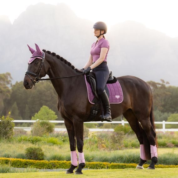 Podsedlová dečka LeMieux Loire Classic Square Kolekce 2026