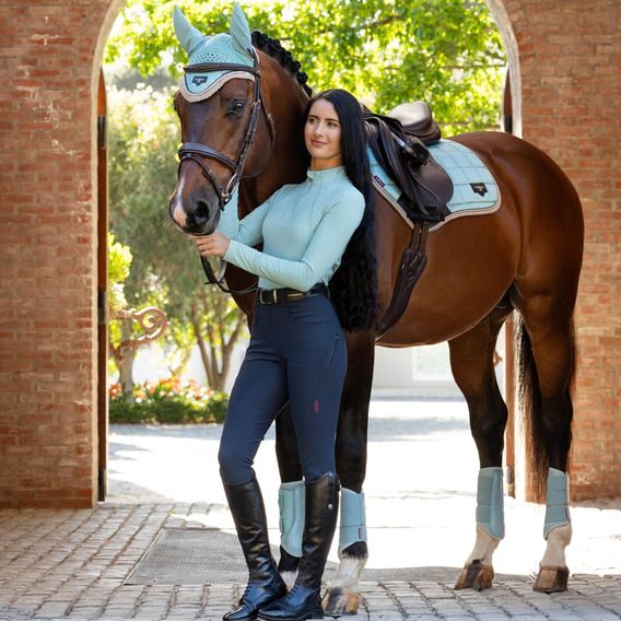 Podsedlová dečka LeMieux Loire Satin Aqua Kolekce 2025