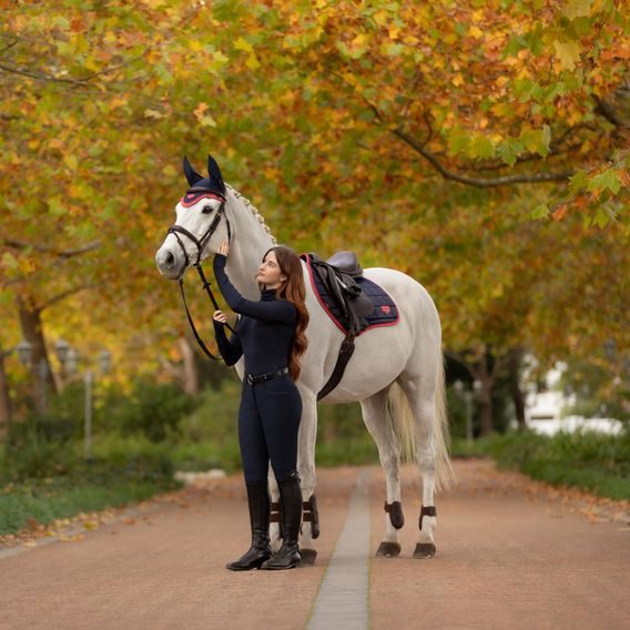Podsedlová dečka LeMieux Loire Classic Navy/cranberry KOLEKCE 2025/26