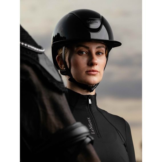 Jezdecká ochranná helma LeMieux Verv® Competition Gloss