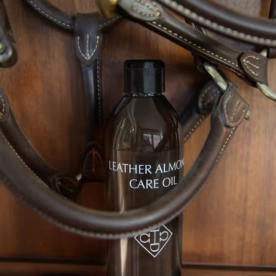 Olej na kůži Grooming Deluxe Almond
