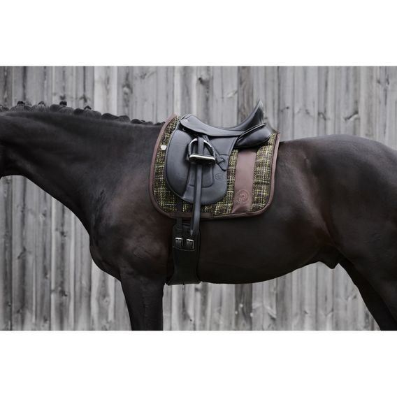 Podsedlová dečka Eskadron Platinum Big Square Bouclé Kolekce 2024/25