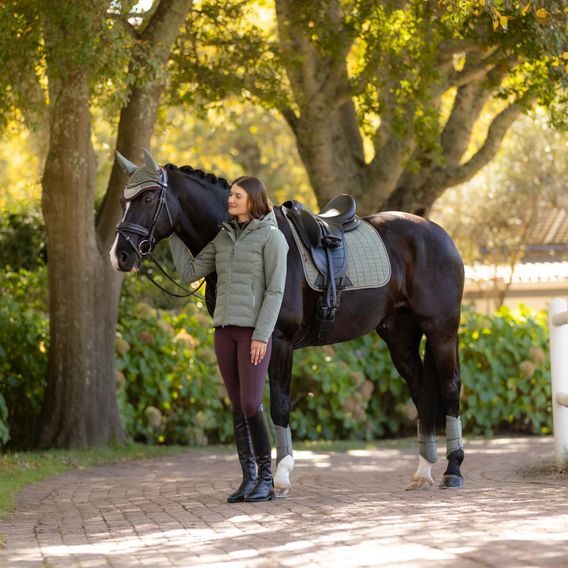 Podsedlová dečka LeMieux Suede Square Rosemary Kolekce 2025/26