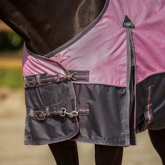 Deka lehká výběhová QHP 600D s fleece podšívkou Kolekce 2026