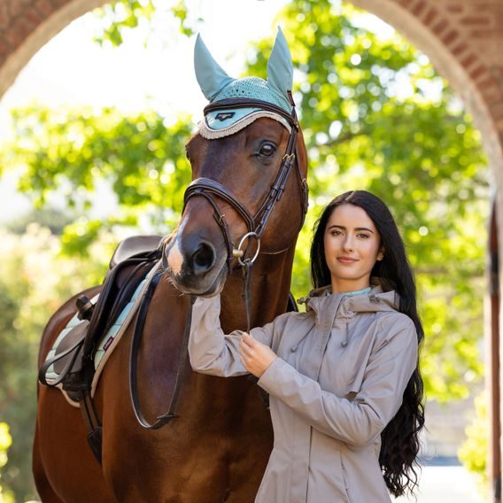 Čabraka na uši LeMieux Loire Aqua Kolekce 2025