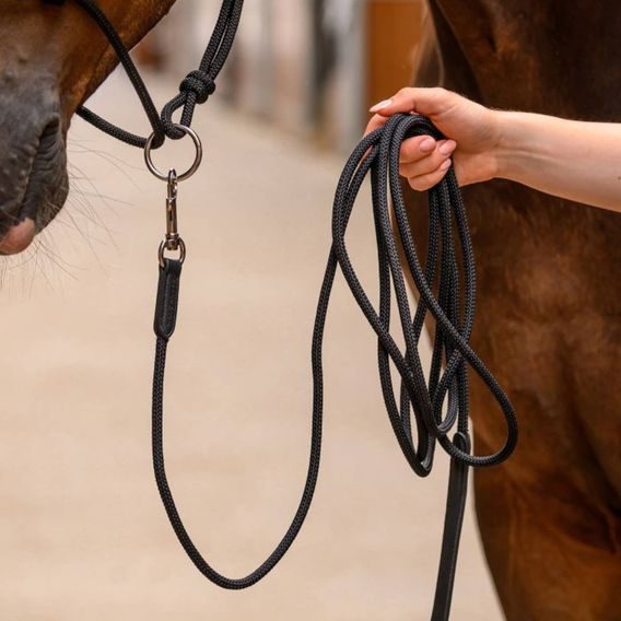 *W* Ohlávka provazová W s pohyblivým kroužkem