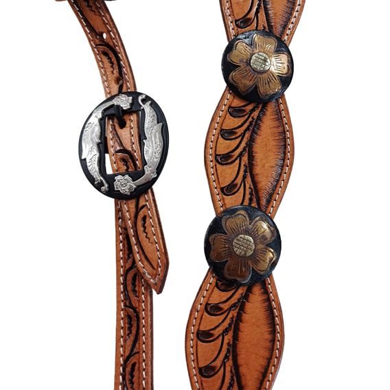 *W* Uzdečka přes jedno ucho a poprsník Cassini Annie