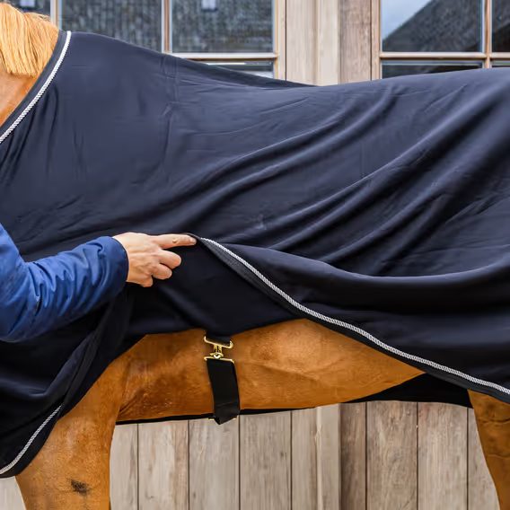 Odpocovací deka Kentucky Prize Giving Cooler Fleece